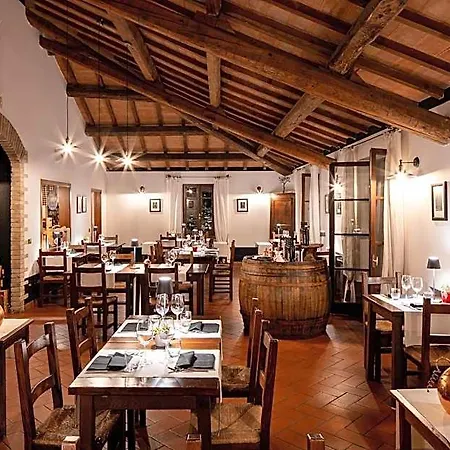 Il Poggio Degli Olivi فندق بيتونا