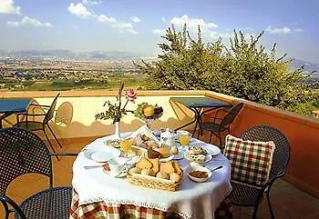 Il Poggio Degli Olivi ホテル