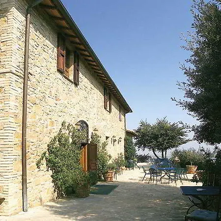 Il Poggio Degli Olivi 贝托纳