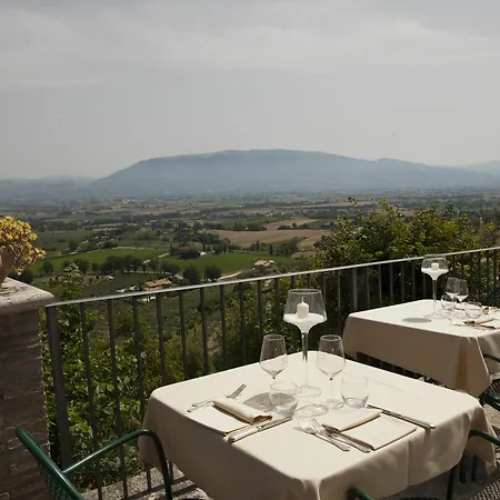 Il Poggio Degli Olivi 3* 贝托纳