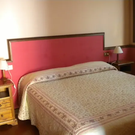 Il Poggio Degli Olivi فندق بيتونا